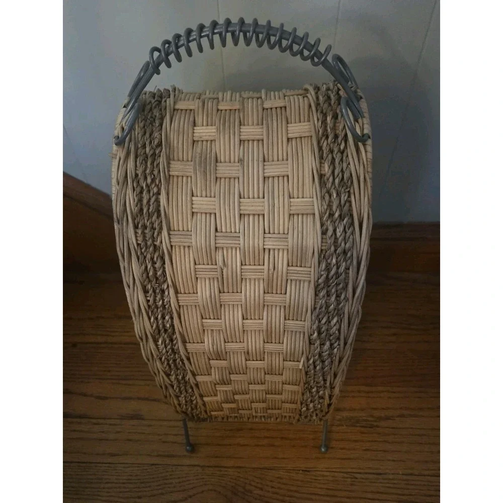 Vintage‎ 5 Bottle Free Standing Countertop Wine Rack with Metal  Accents